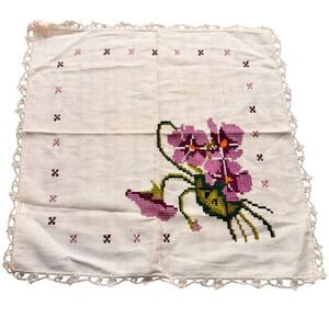 Vintage Handmade Cross Stitch Floral Table‎ Linen Purple Pansy Crochet Lace 15in